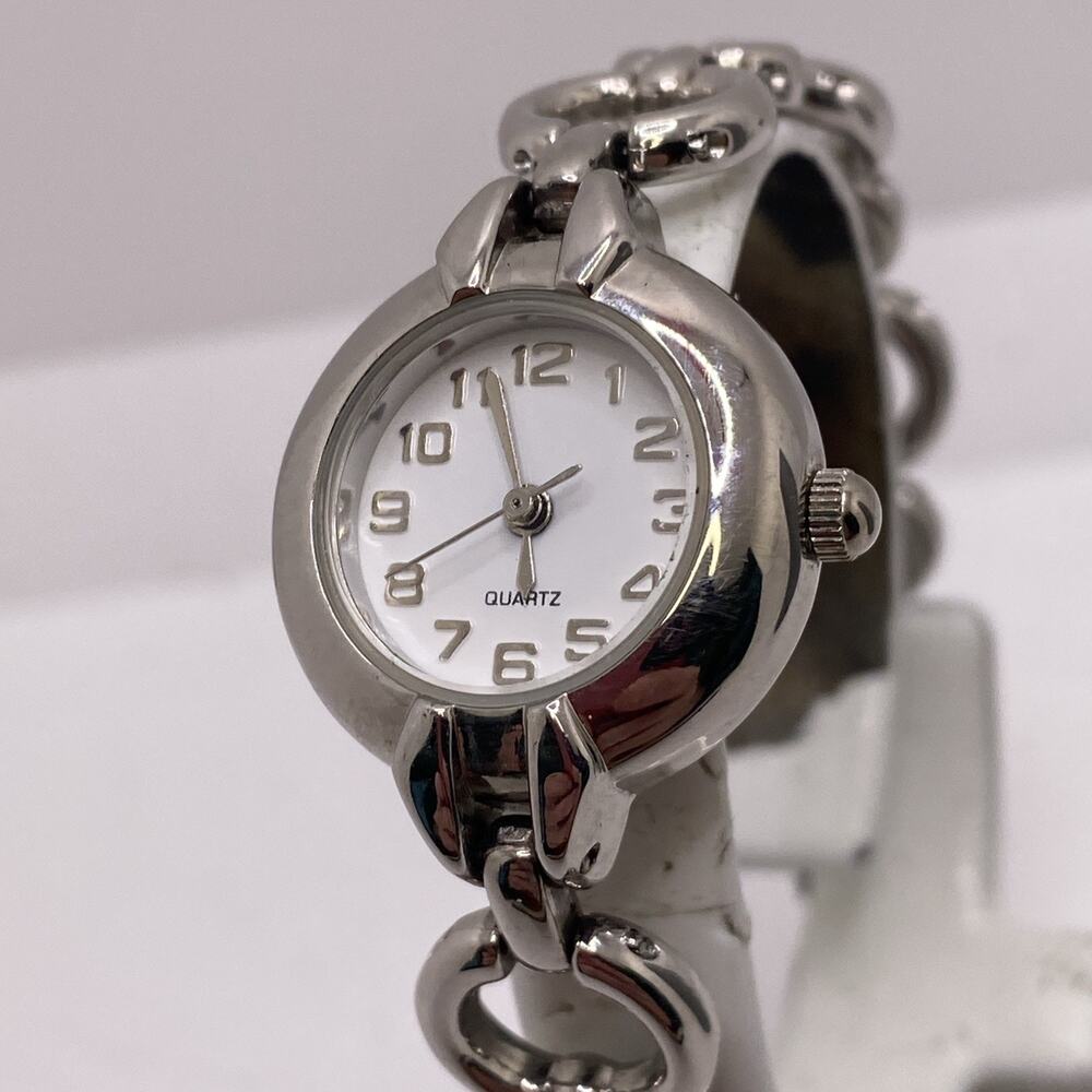 Womens Vintage Silver Tone Watch Works New Battery